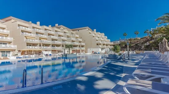 Tropical Park Apartments