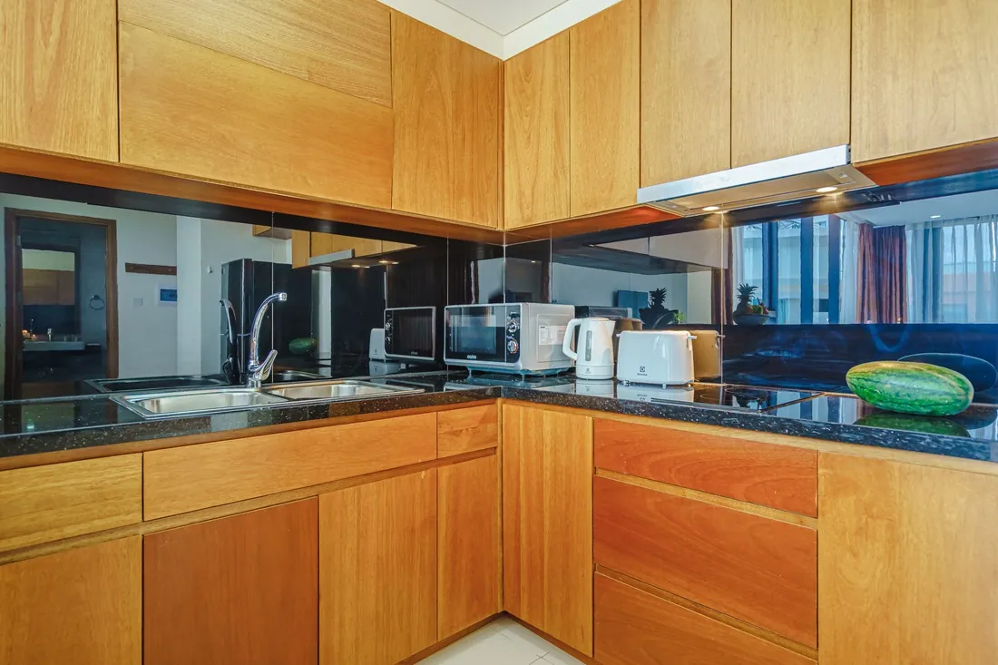 Maple Hotel &amp; Apartment