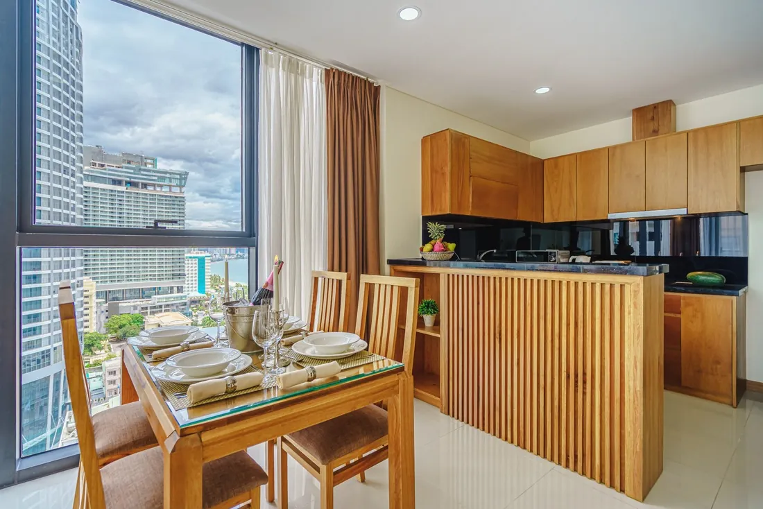 Maple Hotel &amp; Apartment